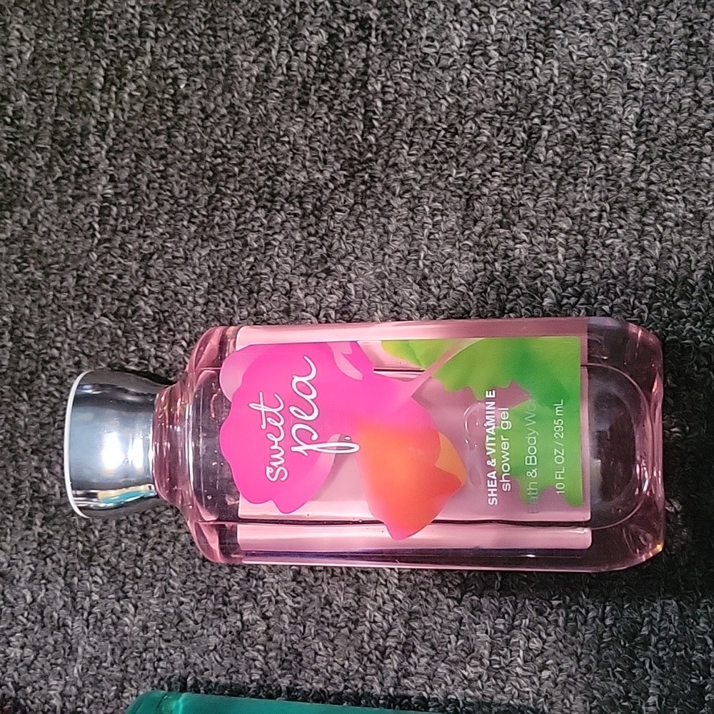 ...Bath and body shower gel sweet pea 10 oz